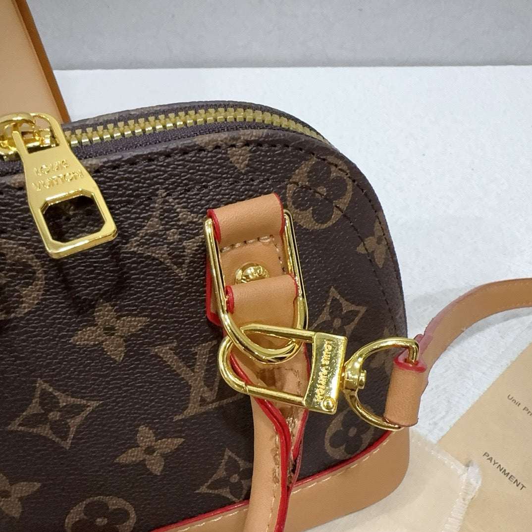 Retro Luxe Carry Bag